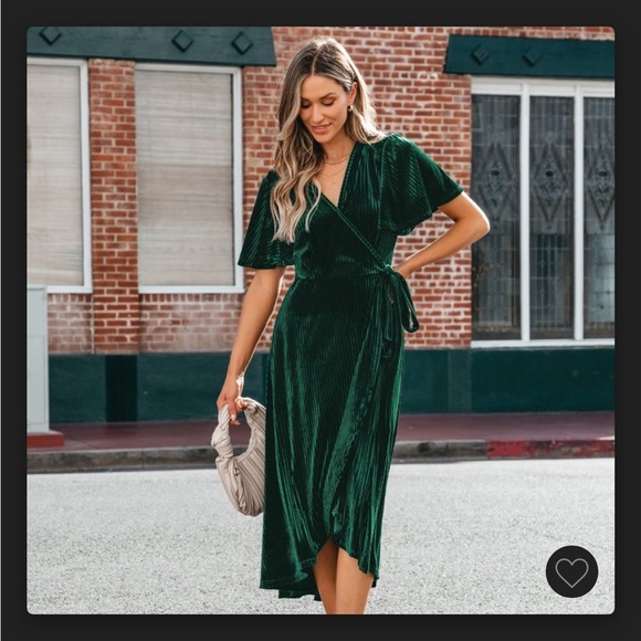 Cupshe Dresses & Skirts - Emerald Cupshe Dress